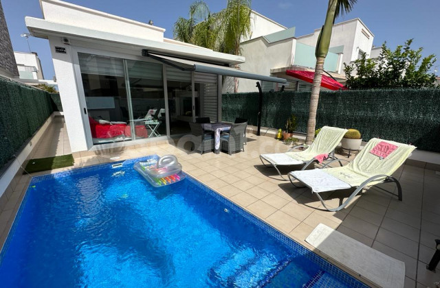 Villa - Bruktbolig - SAN PEDRO DEL PINATAR - Lo Pagan