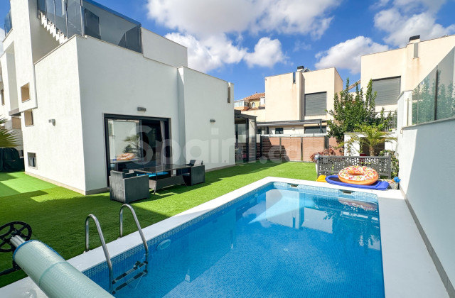Villa - Bruktbolig - Torrevieja - Torrevieja