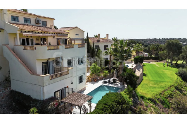 Villa - Bruktbolig - Villamartín - Villamartin