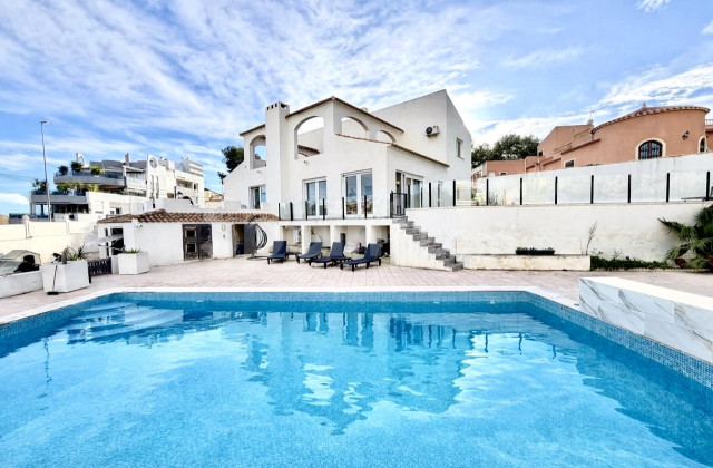 Villa - Bruktbolig - Villamartín - Villamartin