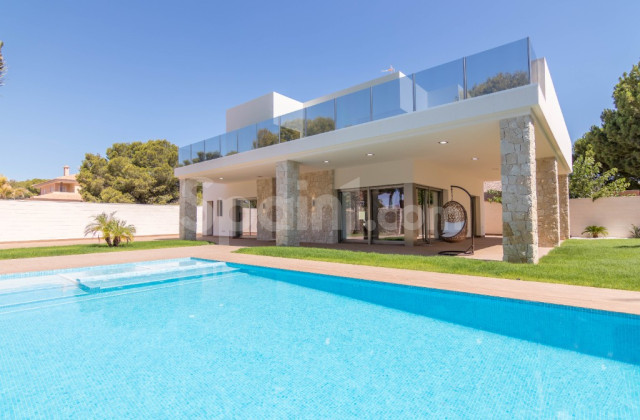 Villa - Nueva construcción  - Campoamor - Campoamor