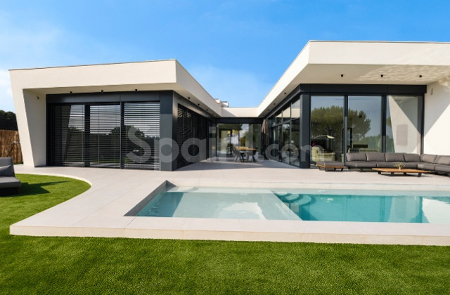 Villa - Nueva construcción  - San Miguel de Salinas - San Miguel de Salinas