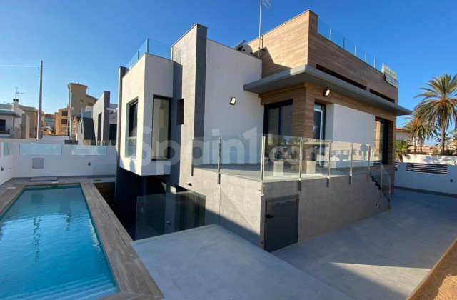 Villa - Nueva construcción  - Torrevieja - La Mata