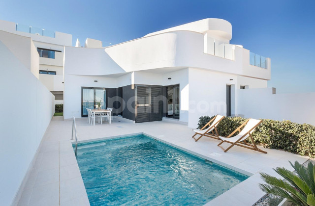 Villa - Nueva construcción  - Torrevieja - S-12837