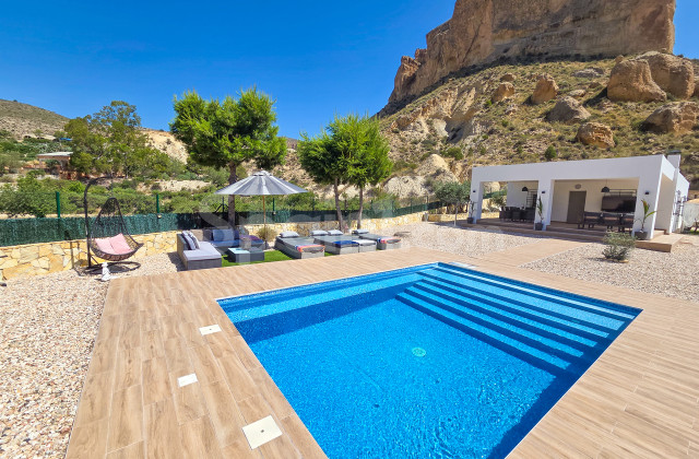 Villa - Resale - Crevillent - Crevillent