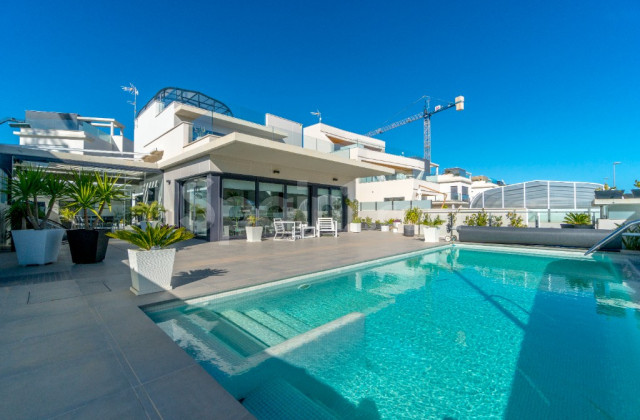 Villa - Resale - Dehesa de Campoamor - Campoamor