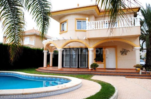 Villa - Resale - La Zenia - CO-73450