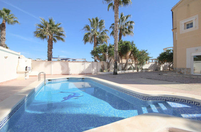 Villa - Resale - La Zenia - La Zenia