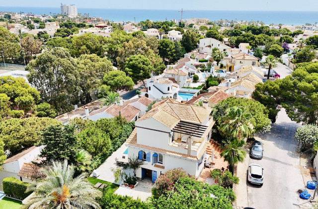 Villa - Resale - La Zenia - La Zenia