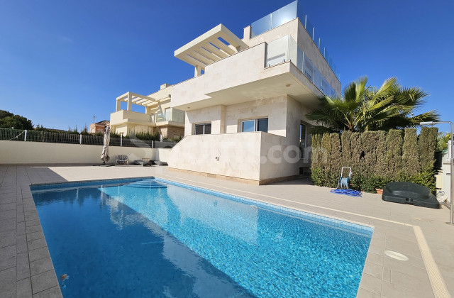 Villa - Resale - La Zenia - La Zenia