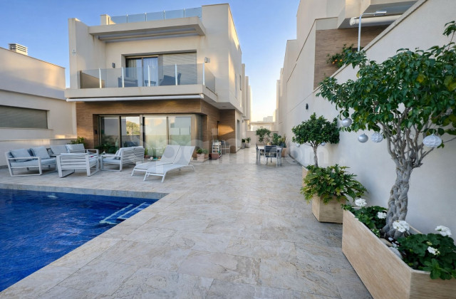 Villa - Resale - Orihuela Costa - Orihuela Costa