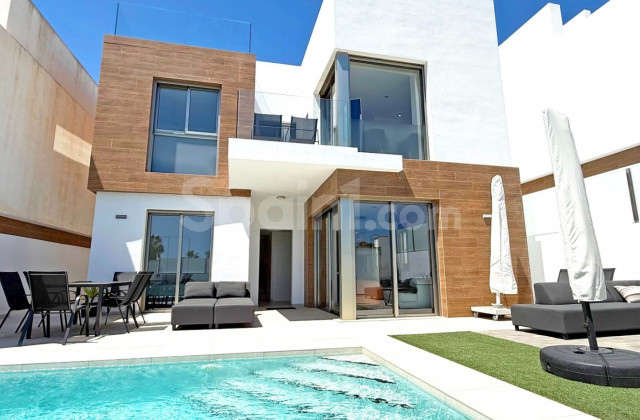 Villa - Resale - Orihuela Costa - Villamartín