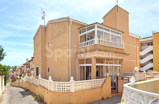 Villa - Resale - Orihuela Costa - Villamartin