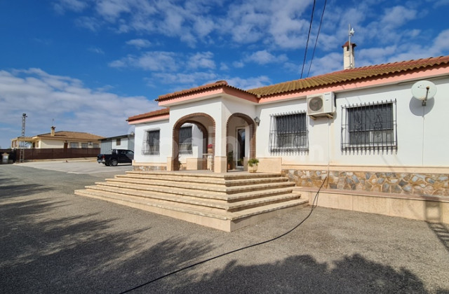 Villa - Resale - ORIHUELA - GS-26350