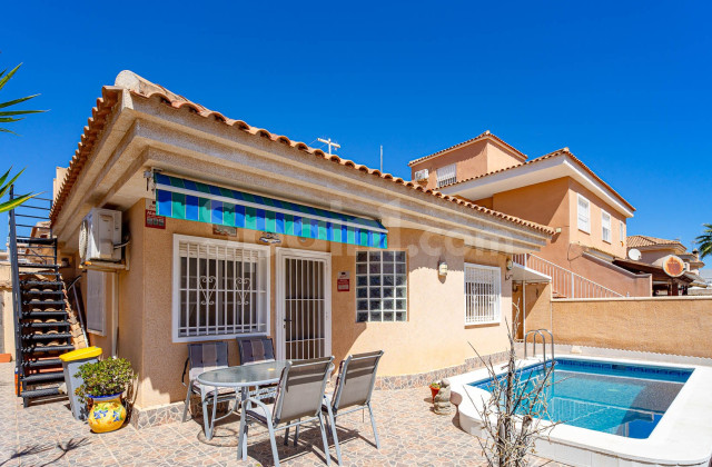 Villa - Resale - Punta Prima - Punta Prima