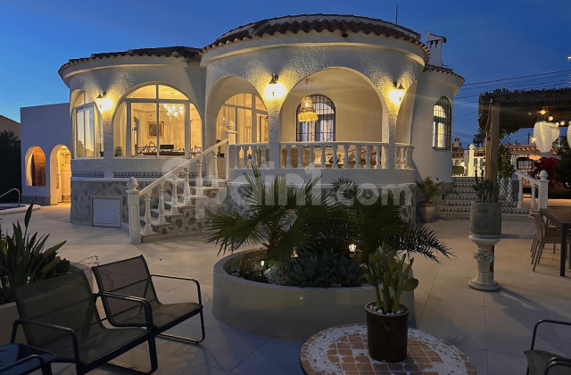 Villa - Resale - Torrevieja - Costa Blanca Sur