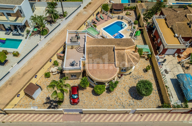 Villa - Resale - TORREVIEJA - GS-16696