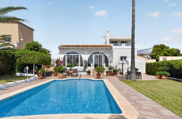 Villa - Resale - Torrevieja - Los Balcones