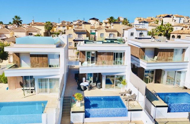 Villa - Resale - Villamartín - Villamartin