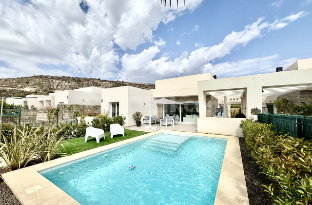 Villa - Segunda mano - Algorfa - Algorfa