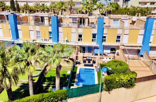 Villa - Segunda mano - Dehesa de Campoamor - CO-61974