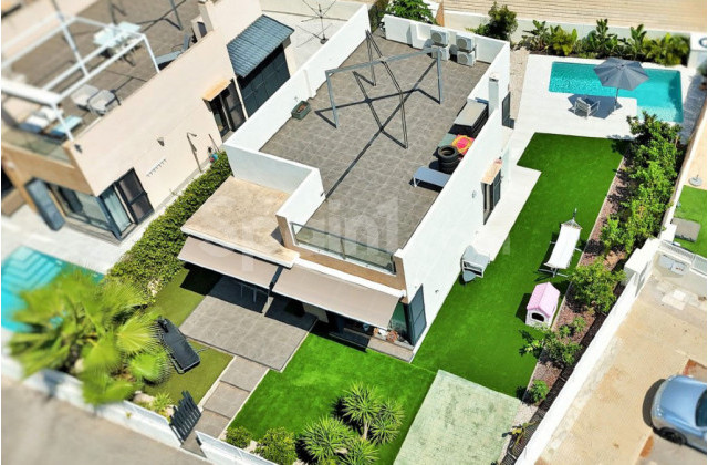 Villa - Segunda mano - La Zenia - La Zenia