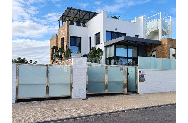 Villa - Segunda mano - Lomas de Cabo Roig - Lomas de Cabo Roig