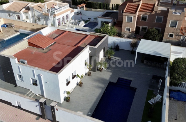 Villa - Segunda mano - Rojales - MO-53782