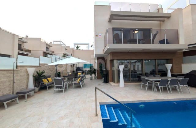 Villa - Segunda mano - Villamartín - Villamartin