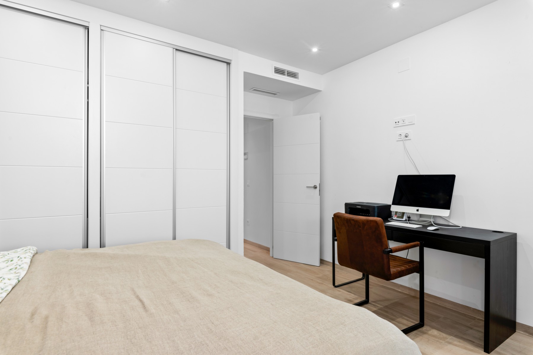 SB1037 — Orihuela-Costa bild 33